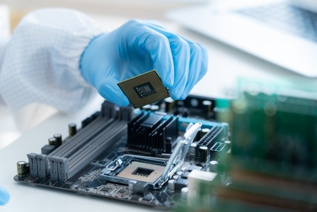 半導体の検査・機械操作