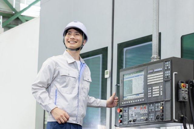 機械オペレーター/検査業務（半導体関係）