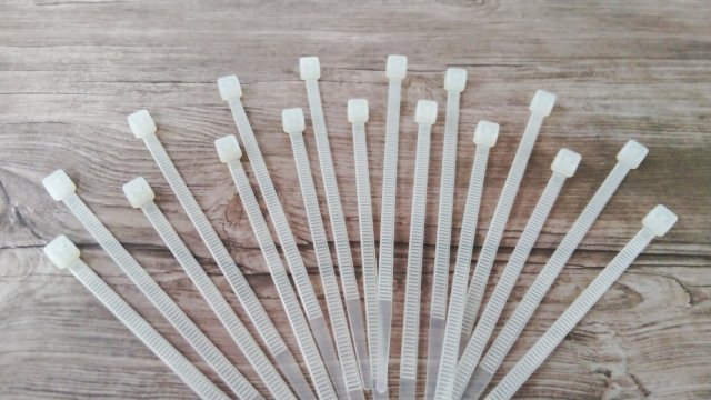 結束バンドの製造