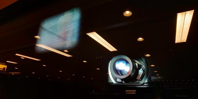 電子部品の簡単組み立て作業