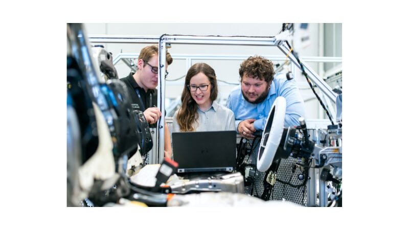 半導体製造装置のエンジニア