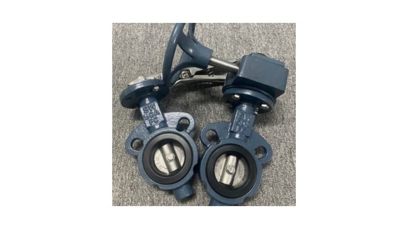 油圧機器のコントロールバルブの実験業務