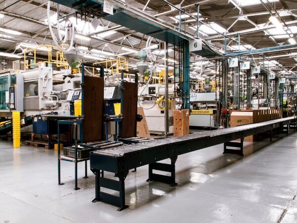 自動車関連のプラスチック製品製造